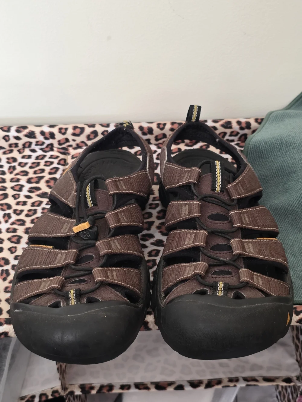 1x FINAL PRICE KEEN Newport H2 Brown Sport Sandals Closed Toe Hiking Men's 10.5